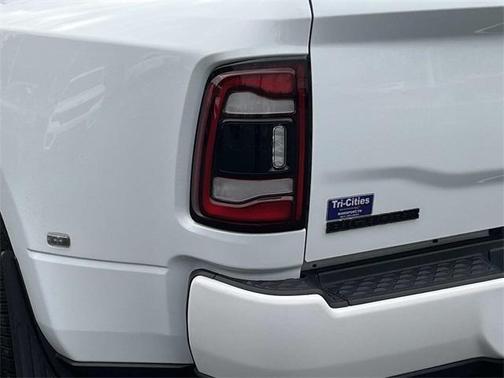 2023 RAM 3500 Big Horn Crew Cab 4x4 8' Box