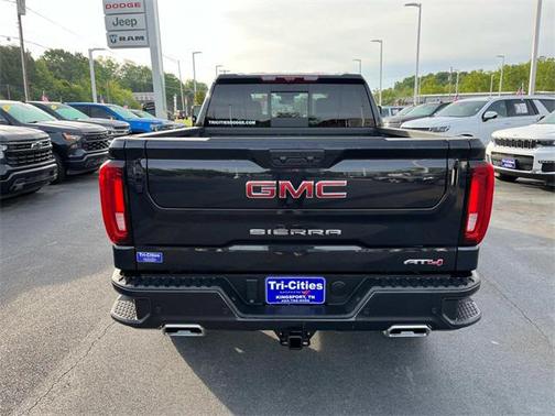 2024 GMC Sierra 1500 AT4