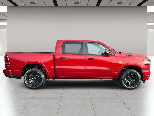 Molten Red Pearlcoat 2026 RAM 1500 Big Horn/Lone Star