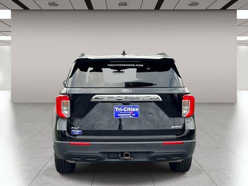 Agate Black Metallic 2023 Ford Explorer XLT