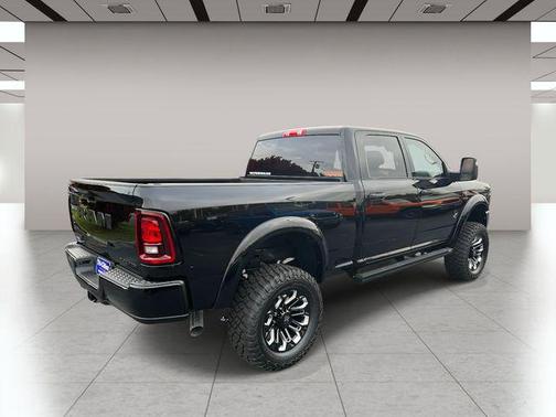 2025 RAM 2500 Big Horn Crew Cab 4x4 6'4' Box