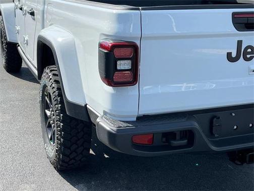 2025 Jeep Gladiator Willys