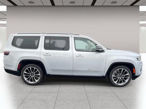2023 Jeep Wagoneer Series III 4x4