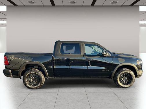 Diamond Black Crystal Pearlcoat 2026 RAM 1500 Rebel