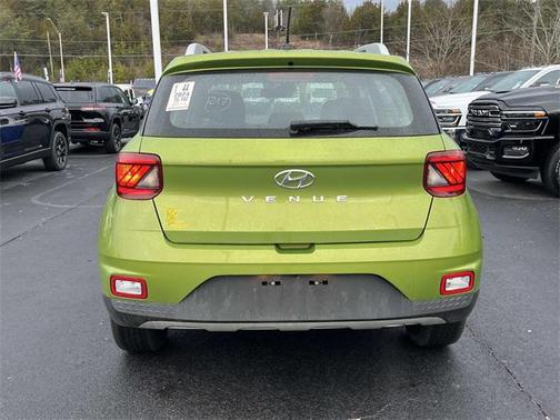 2024 Hyundai VENUE SEL
