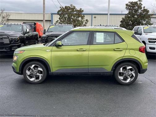 2024 Hyundai VENUE SEL