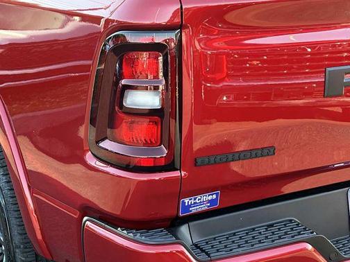 Molten Red Pearlcoat 2026 RAM 1500 Big Horn/Lone Star