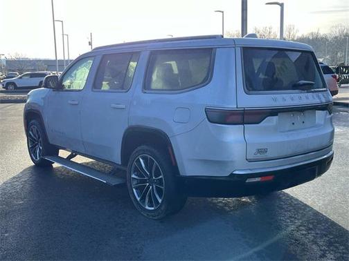 2022 Jeep Wagoneer Series III 4x4