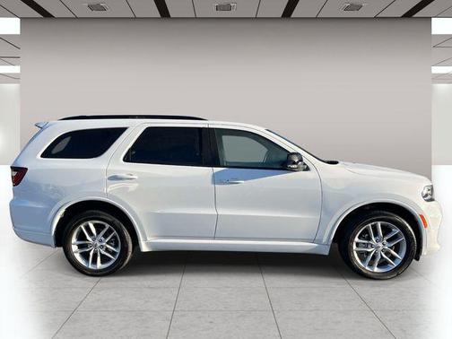 White Knuckle Clearcoat 2025 Dodge Durango GT Plus