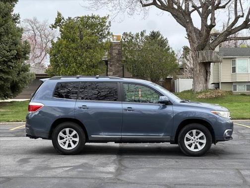 2013 Toyota Highlander SE