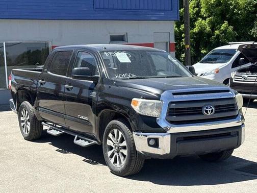 Black 2015 Toyota Tundra SR5