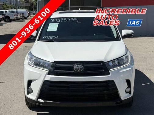 Blizzard Pearl 2017 Toyota Highlander SE