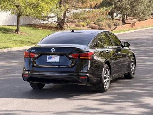 Super Black 2020 Nissan Altima S FWD