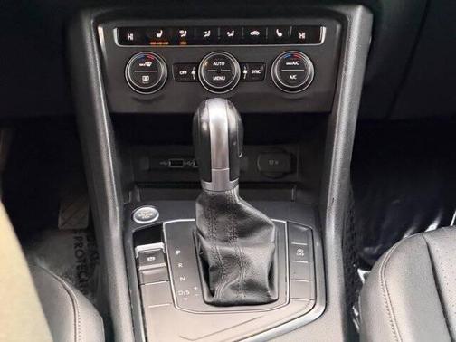 2019 Volkswagen Tiguan 2.0T SE