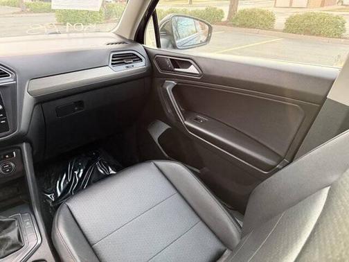 2019 Volkswagen Tiguan 2.0T SE