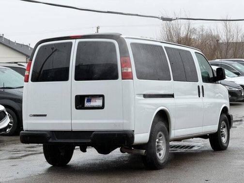 2017 Chevrolet Express 2500 LS