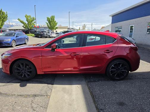 Soul Red Metallic 2018 Mazda Mazda3 Grand Touring