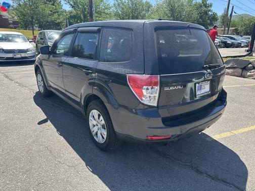 Dark Gray Metallic 2009 Subaru Forester 2.5 X