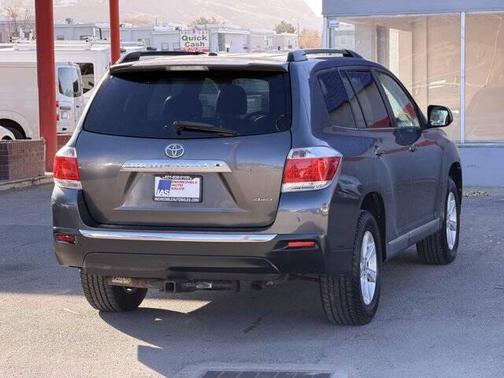 2012 Toyota Highlander SE