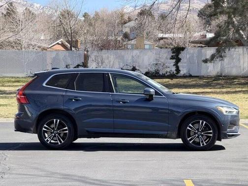 2018 Volvo XC60 T6 Momentum