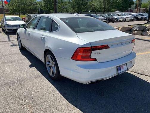 2018 Volvo S90 T5 Momentum