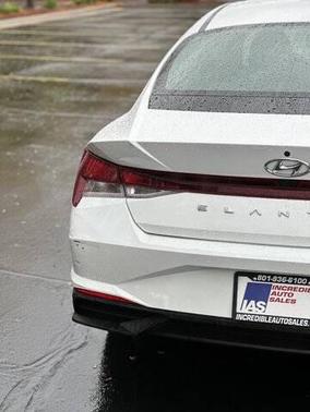 2021 Hyundai ELANTRA SE