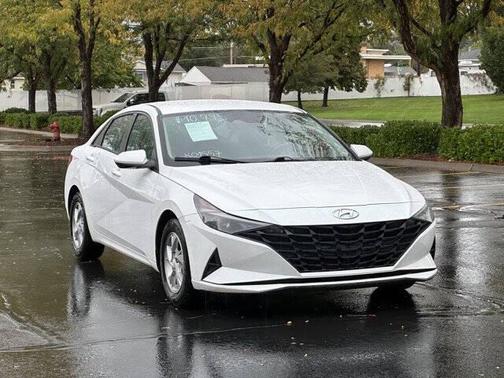 2021 Hyundai ELANTRA SE