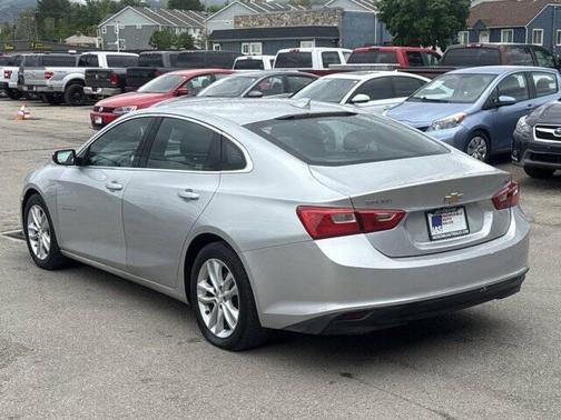 Silver Ice Metallic 2017 Chevrolet Malibu 1LT
