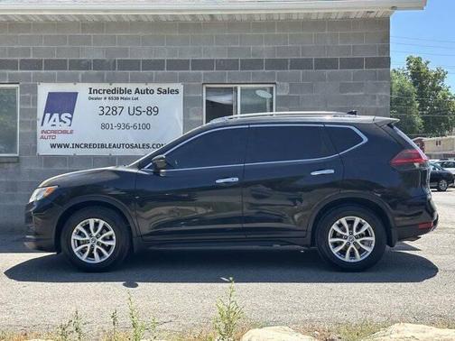 2018 Nissan Rogue SV