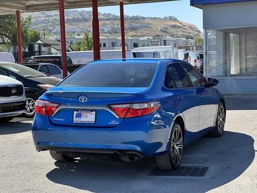 2016 Toyota Camry SE w/Special Edition Pkg