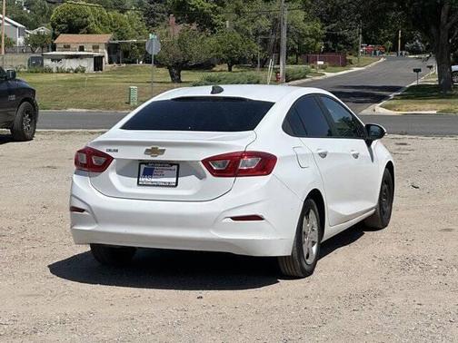 2016 Chevrolet Cruze LS Auto