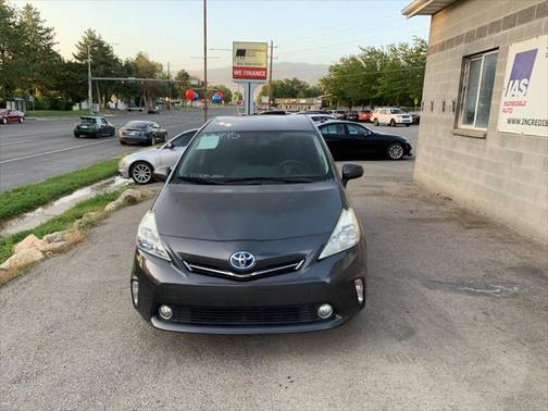 2012 Toyota Prius v Five