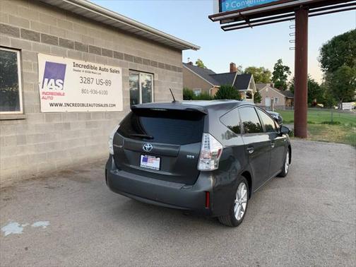 2012 Toyota Prius v Five