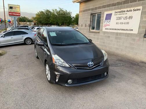 2012 Toyota Prius v Five