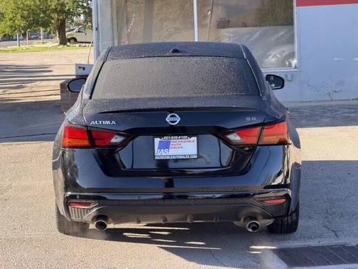 2021 Nissan Altima SR FWD