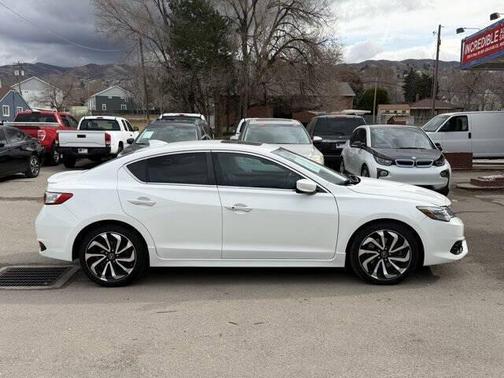 2016 Acura ILX Premium & A-SPEC Packages