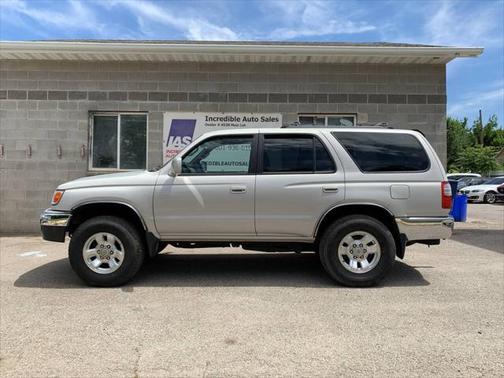 2000 Toyota 4Runner SR5 4WD