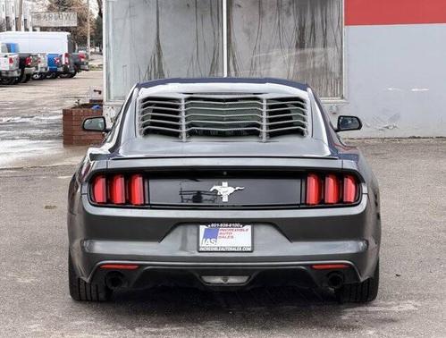 2016 Ford Mustang V6