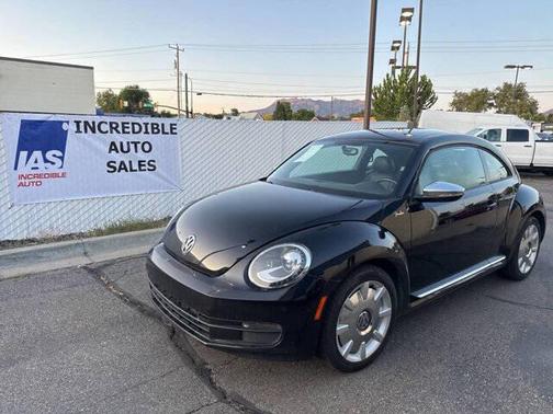 2013 Volkswagen Beetle 2.5L Fender Edition