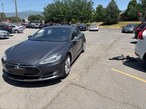 2015 Tesla Model S 85