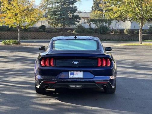 2020 Ford Mustang EcoBoost