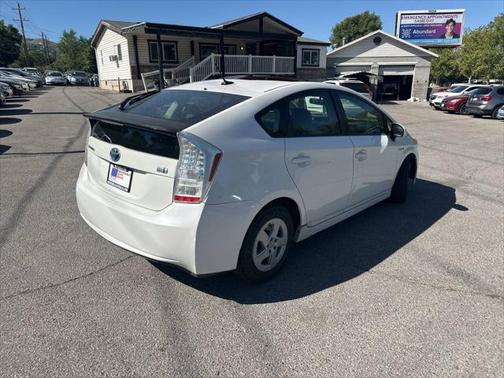 2011 Toyota Prius III