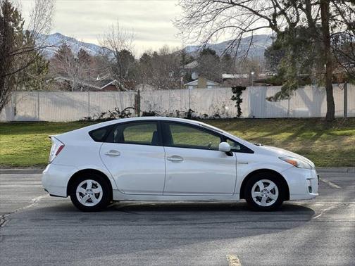 2011 Toyota Prius III