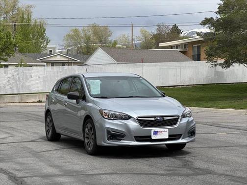 2017 Subaru Impreza 2.0i