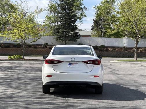 2015 Mazda Mazda3 i Sport