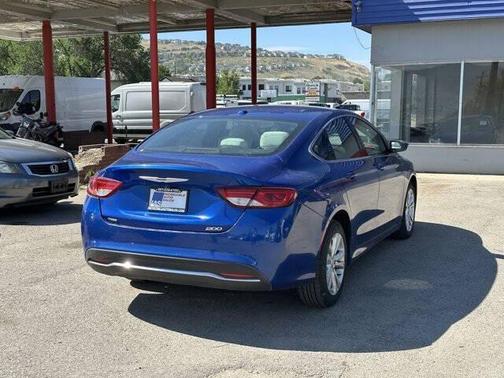 2015 Chrysler 200 Limited