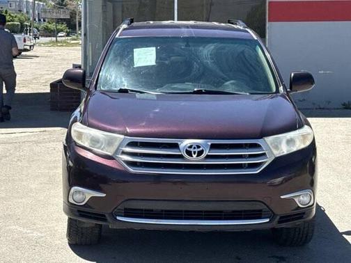 Sizzling Crimson Mica 2013 Toyota Highlander SE