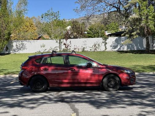 2017 Subaru Impreza 2.0i