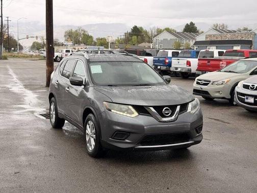 Gun Metallic 2015 Nissan Rogue SV