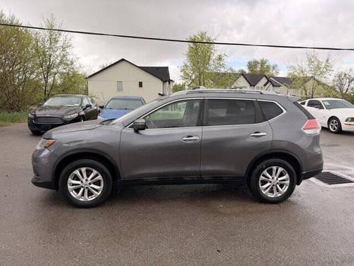Gun Metallic 2015 Nissan Rogue SV